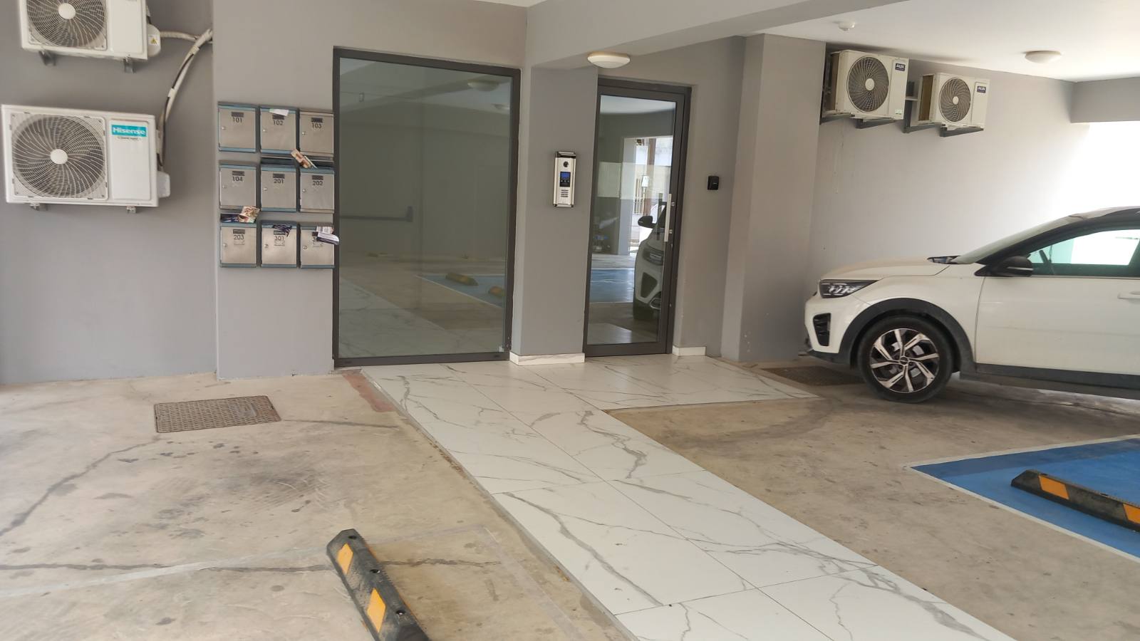 2 Bedroom Top Floor Apartment for Sale in Nicosia, Aglantzia