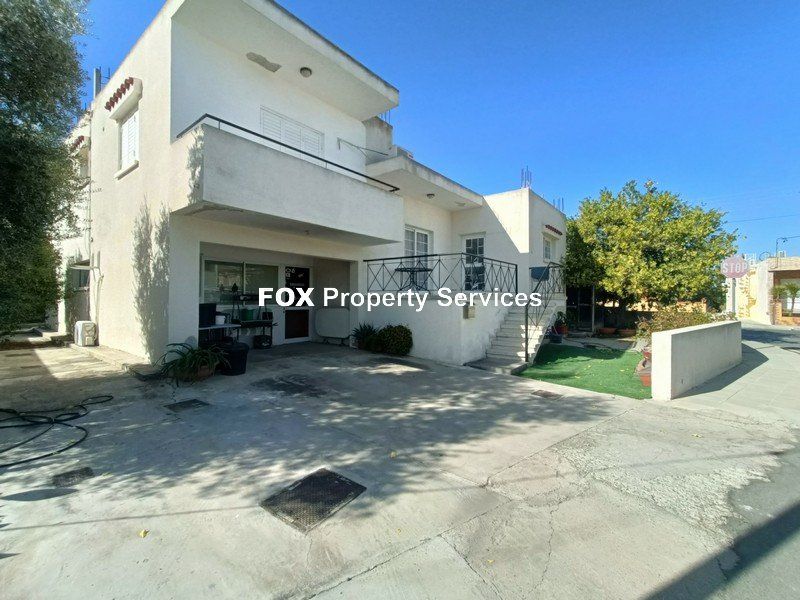 4 Bedroom Detached House for Sale in Nicosia, Nisou